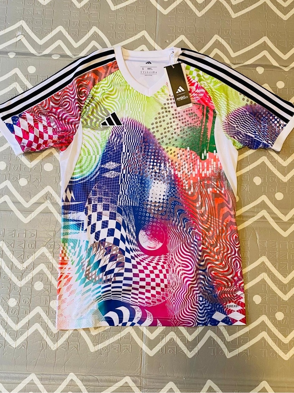 Adidas vintage retro floral soccer running training jersey shirt S